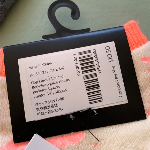 Bundle of Banana Republic bootie socks & toe socks - Picture 7 of 8